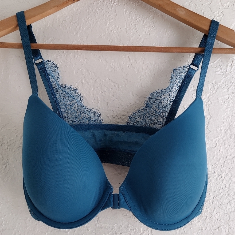 Victoria Secret Teal Shirt Lightly Lined Demi Lace Bra With Gold